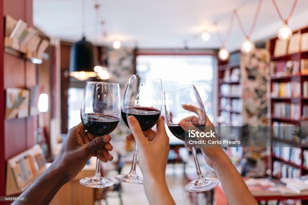 istockphoto-1493197737-2048x2048.jpg